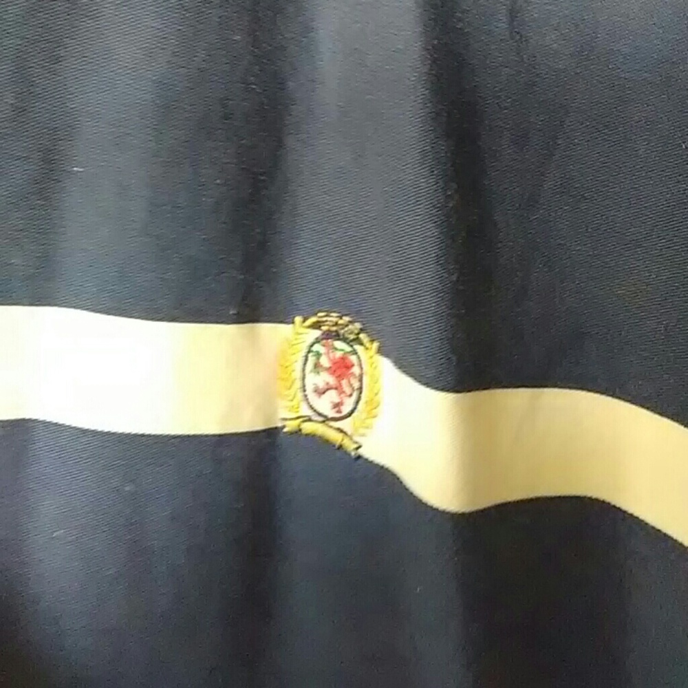 Shirt - Picture 3 of 4