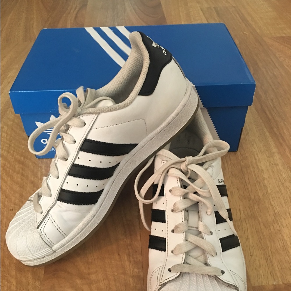 Adidas 3 stripe shoes
