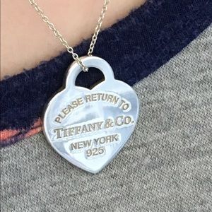 ❤️🎃HOST PICK🎃❤️return to tiffany