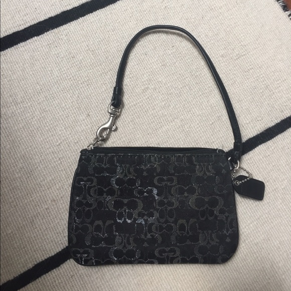 Pre loved coach black and silver wristlet - Picture 2 of 3