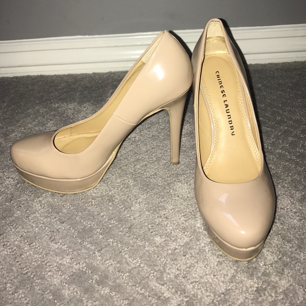 Chinese laundry nude pumps size 7.5 worn once!!!