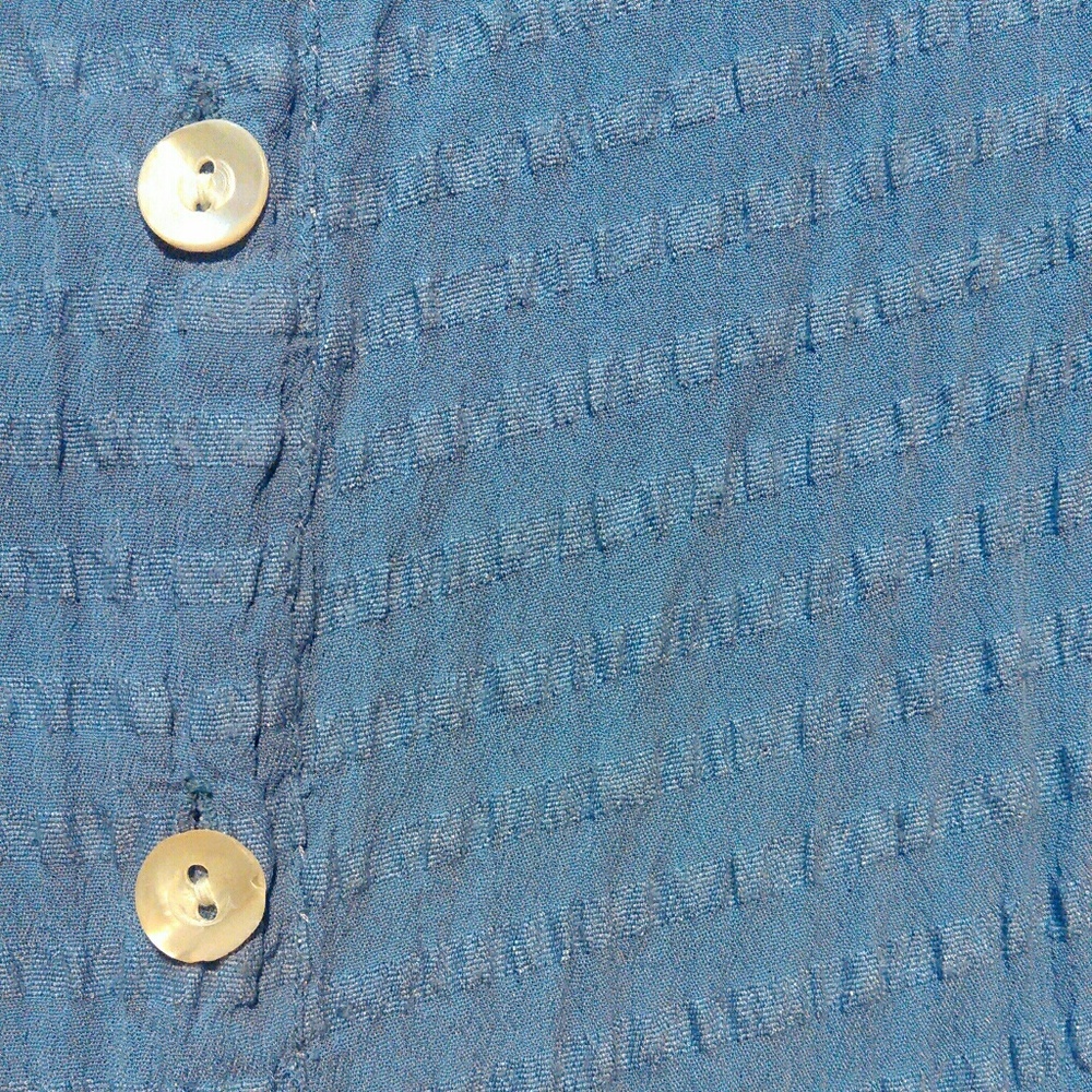 Button Down Tank Top - Picture 2 of 3