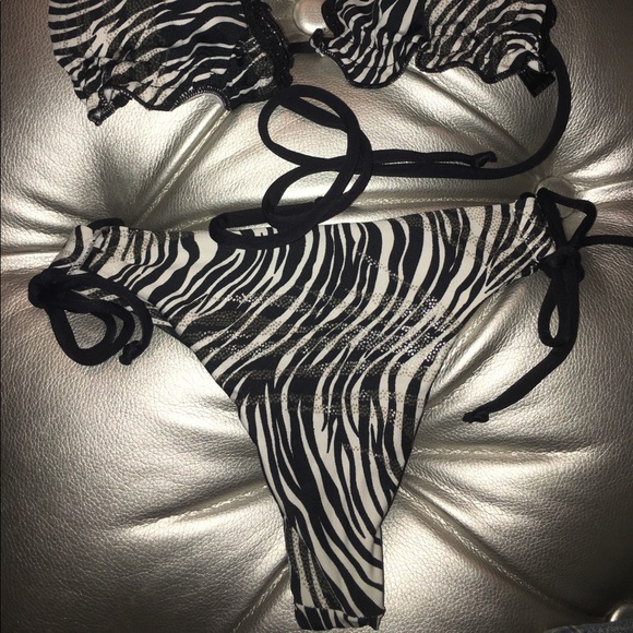 ๐พSexy Zebra Brazilian Bandage Thong Bikini NWT๐พ - Picture 5 of 6