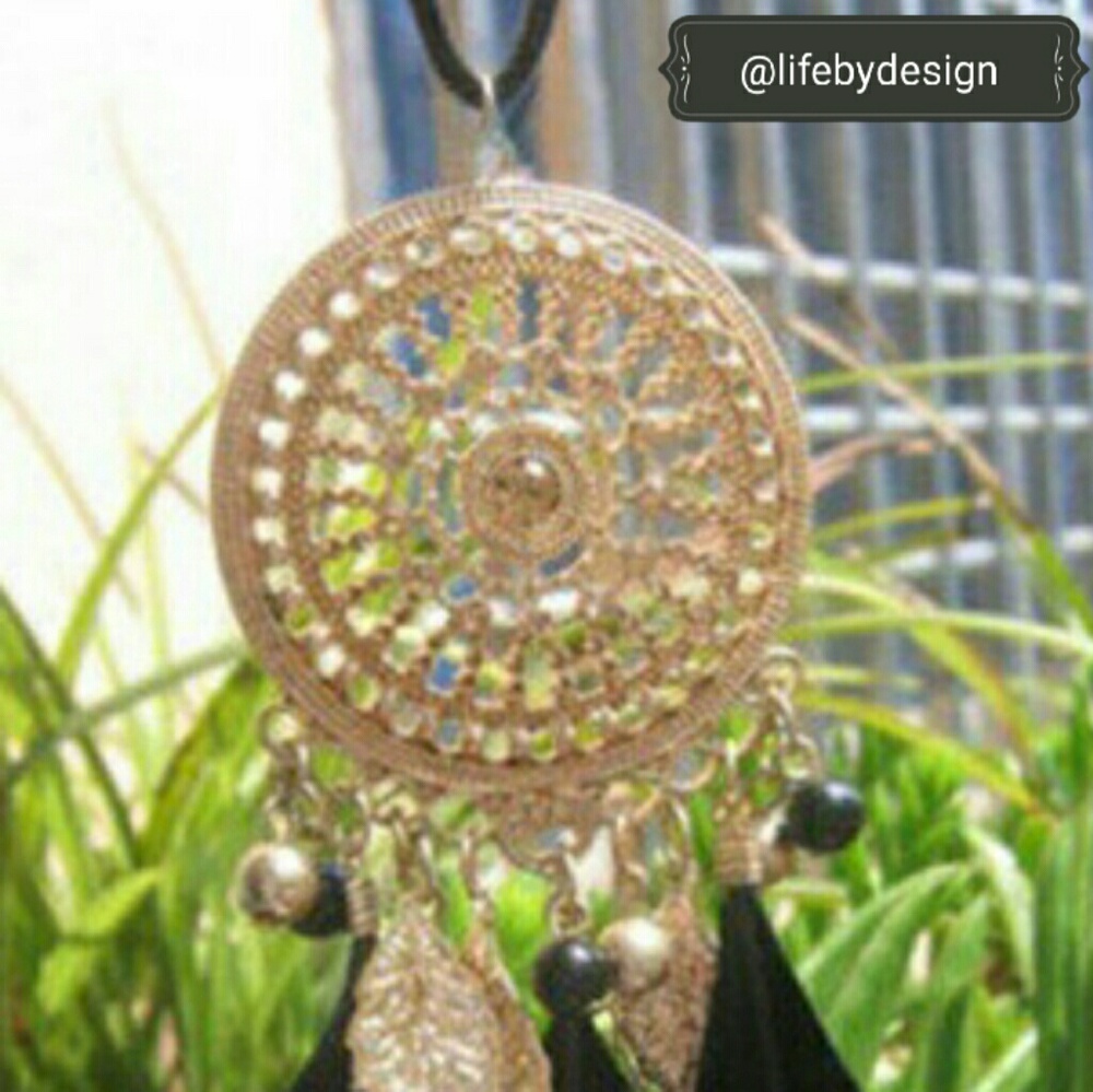 Retro Boho Dream Catcher Pendant Necklace - Picture 3 of 3