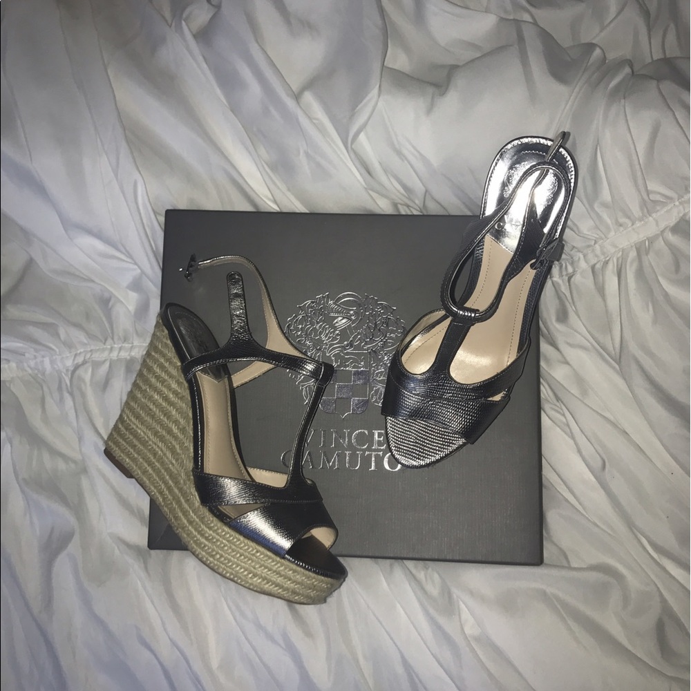 Vince Camuto Wedges