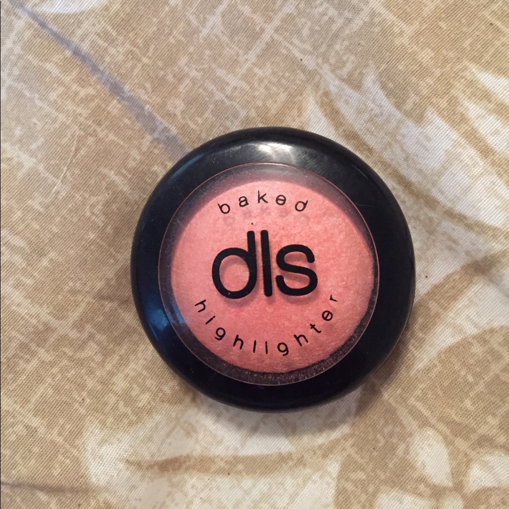 dls bellissmia baked highlighter/blush