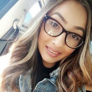 Meet your Posher, Angelica