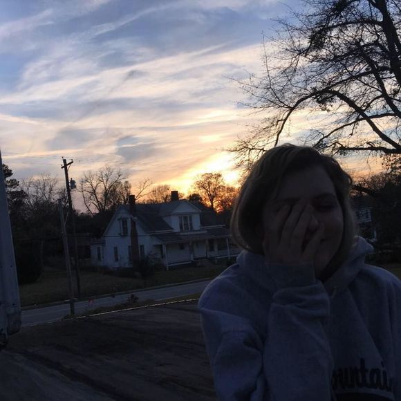 Meet your Posher, Jesi - Picture 1 of 1