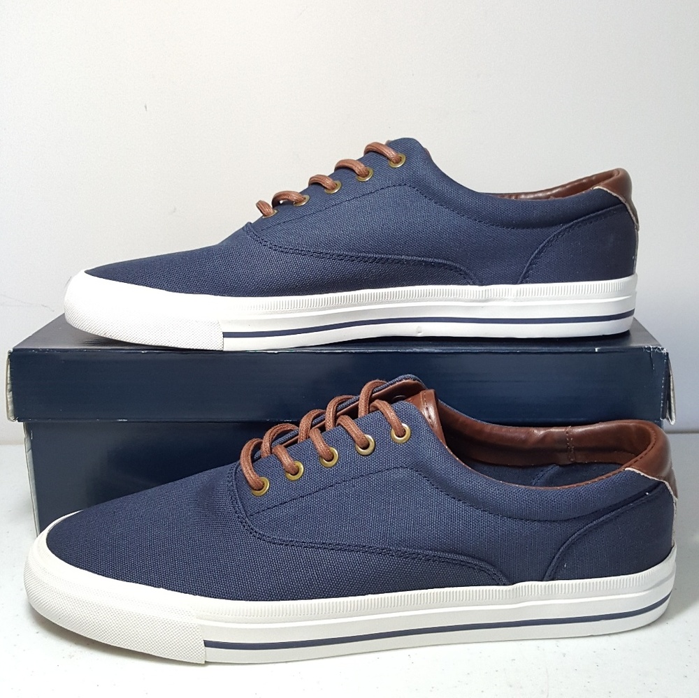 Joseph Abboud Parkers

Canvas Lace Ups