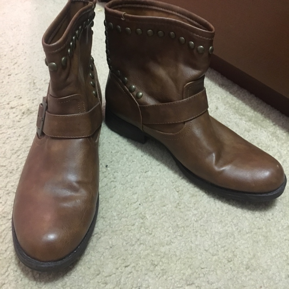 Ankle boots