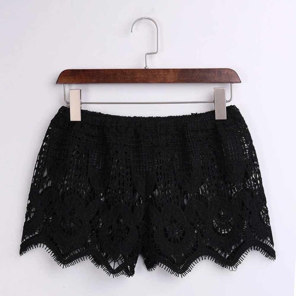 🔹1 Medium Left 🔹Bathing suit cover up shorts - Picture 2 of 4