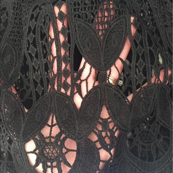 🔹1 Medium Left 🔹Bathing suit cover up shorts - Picture 4 of 4