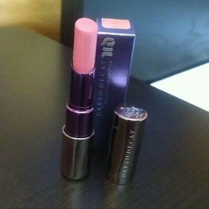 UD lipstick in Native