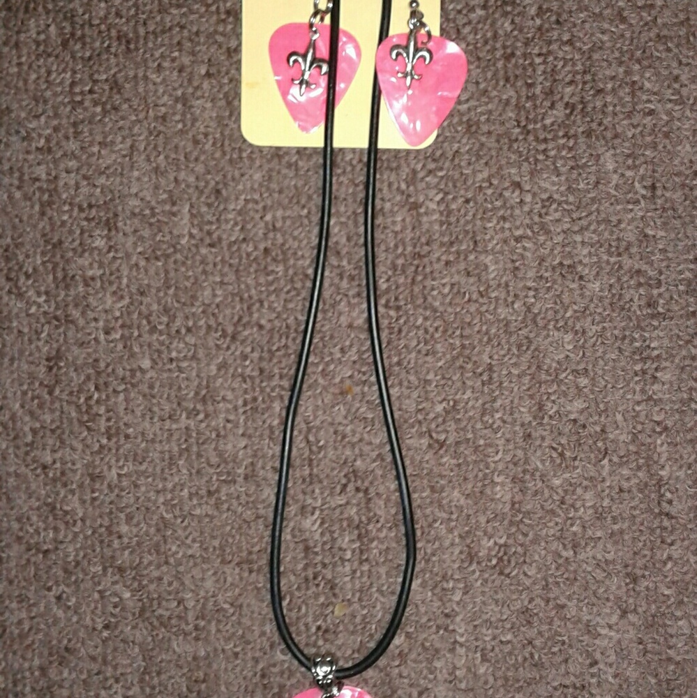 Pink Heart neckless with earrings