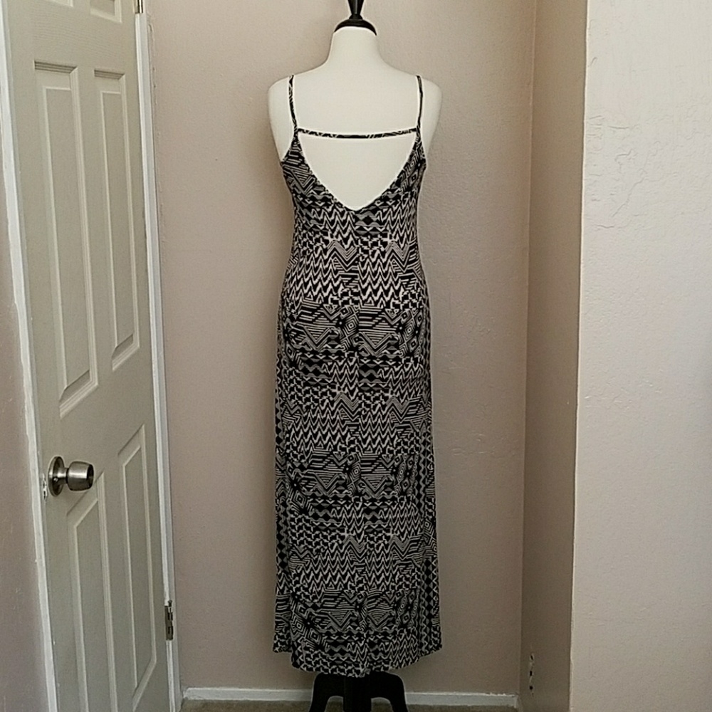 ✔SALE✔ 🖤 ONE CLOTHING MAXI DRESS 🖤 - Picture 5 of 7