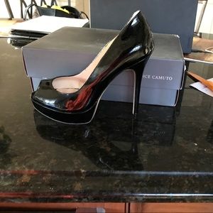 Vince camuto peep toe pump black patent