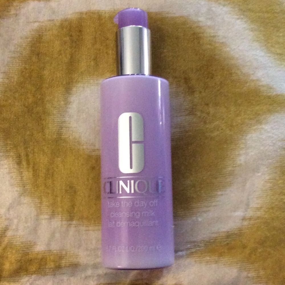 Clinique Take The Day Off Cleansing Milk