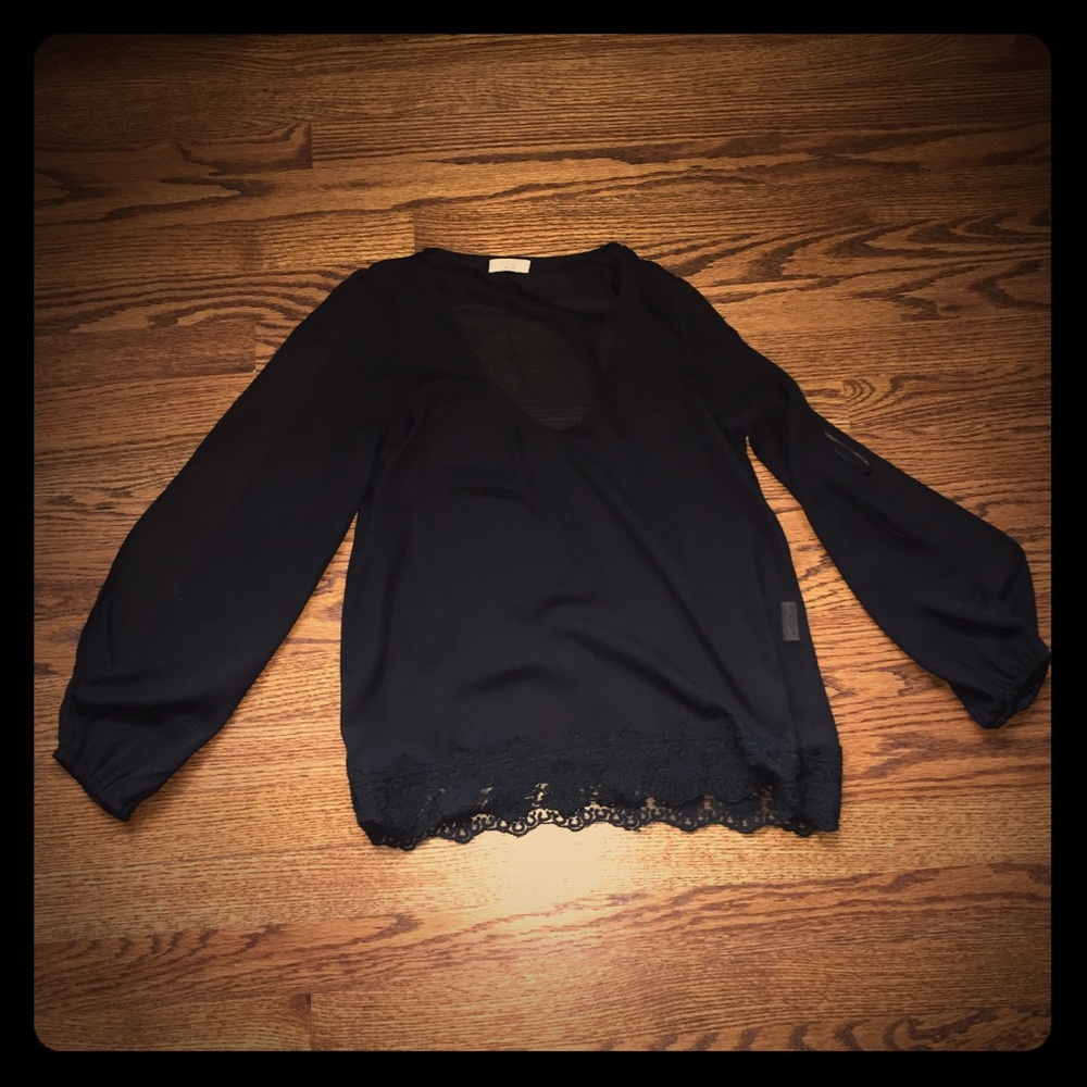 Black shirt