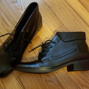 Predictions black booties ankle boot 10 wide width