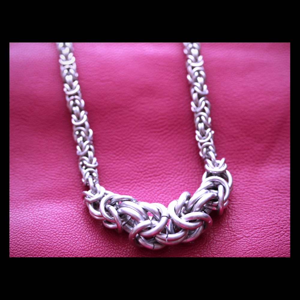 ***PRICE REDUCED***  Silver Chainmaille Necklace