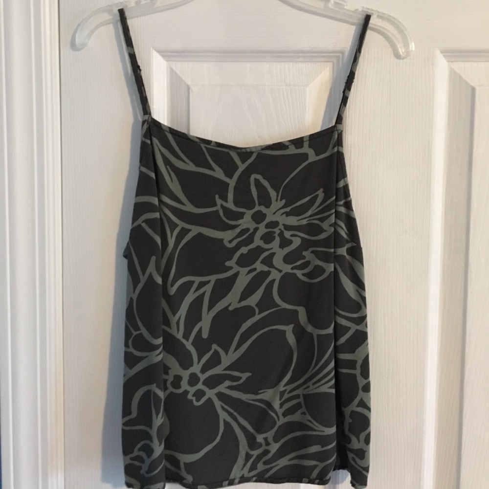 Dark green flowy crop top