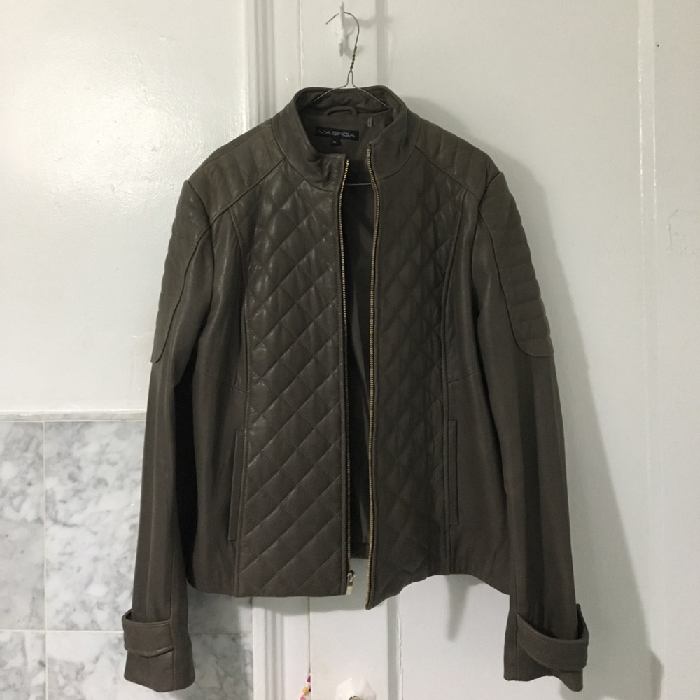 NEVER WORN Leather jacket!