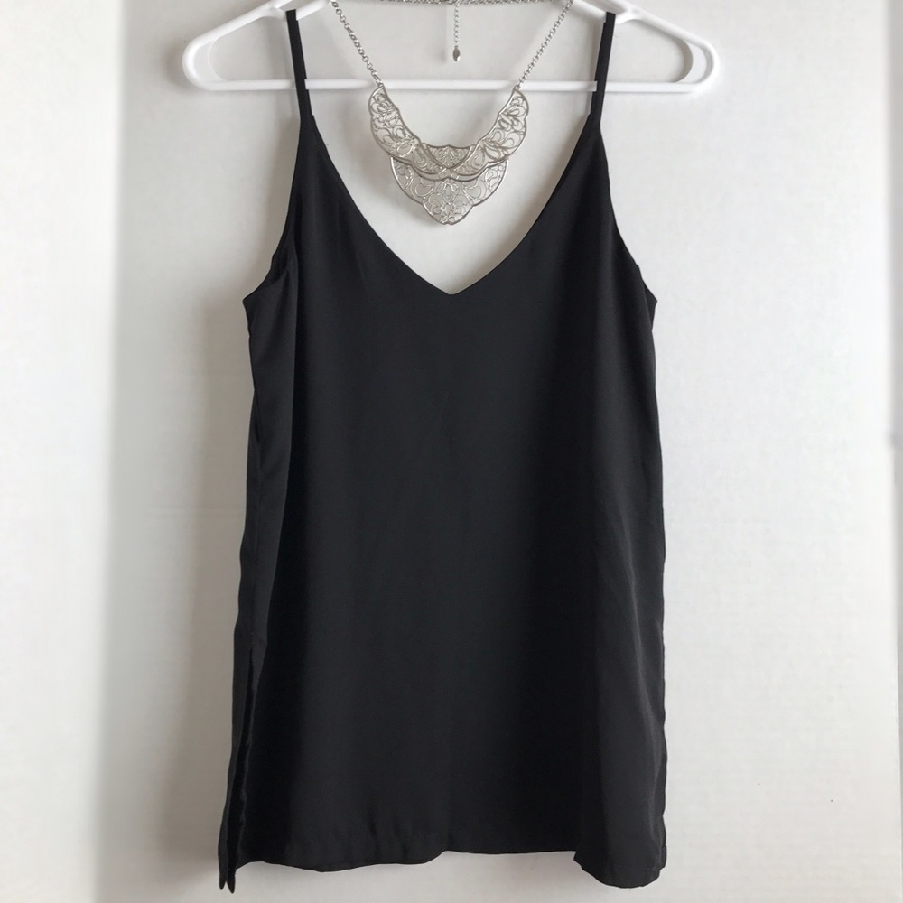 H&M black Vneck tank