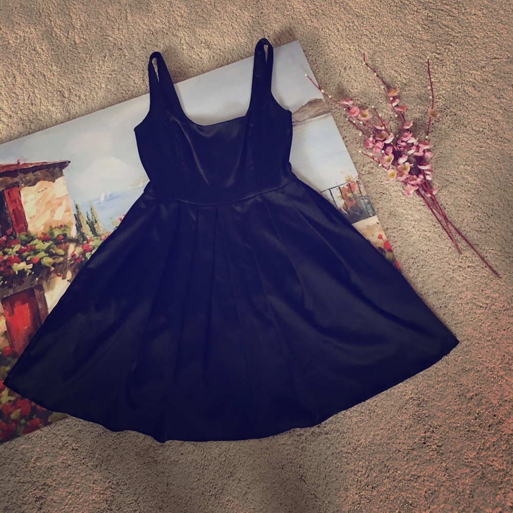 Black tank flare dress, M