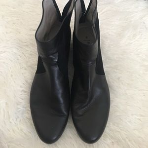 AquaItalia Leather and suede booties