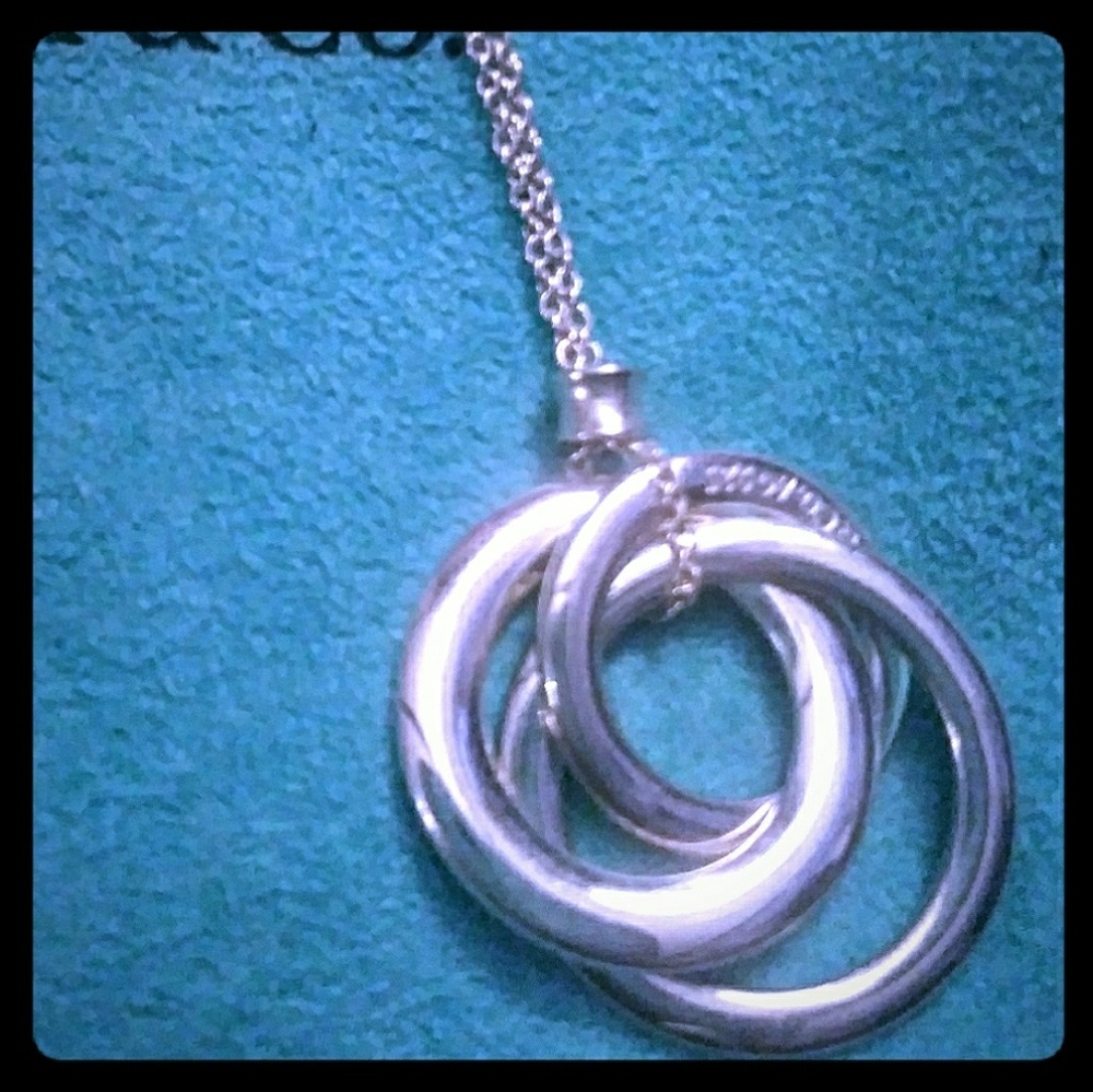 🌟T & CO. THREE RING INTERLOCKING LARGE