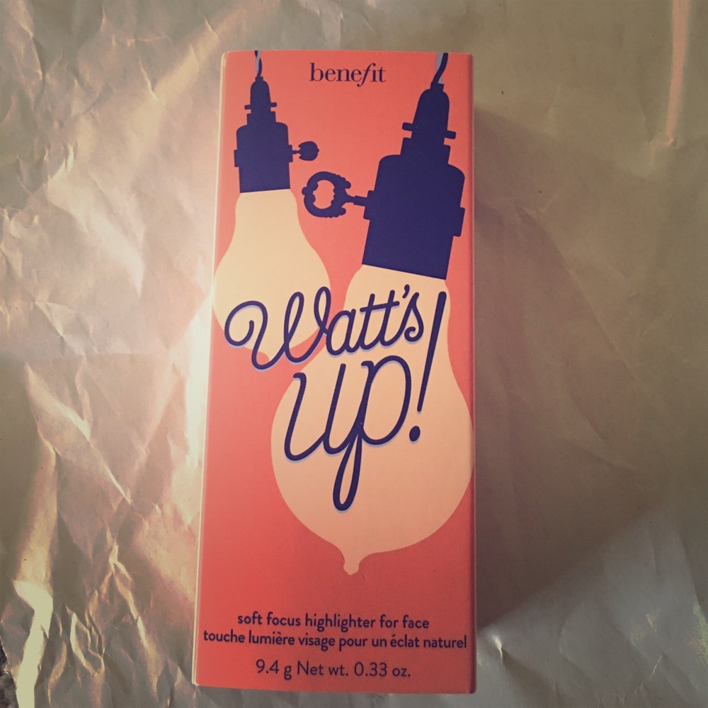 Benefit Cosmetics Whatt's up Highlighter. *NEW*