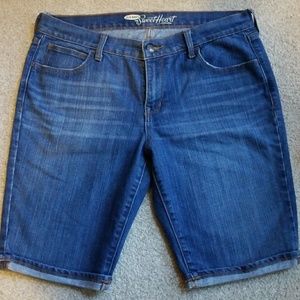 Old navy denim Bermuda jean shorts 12