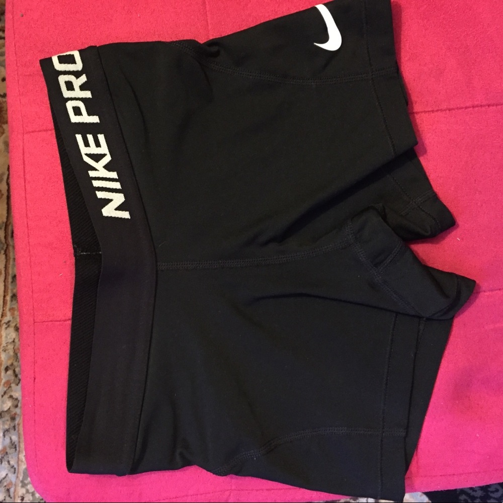 Size small Nike pro shorts