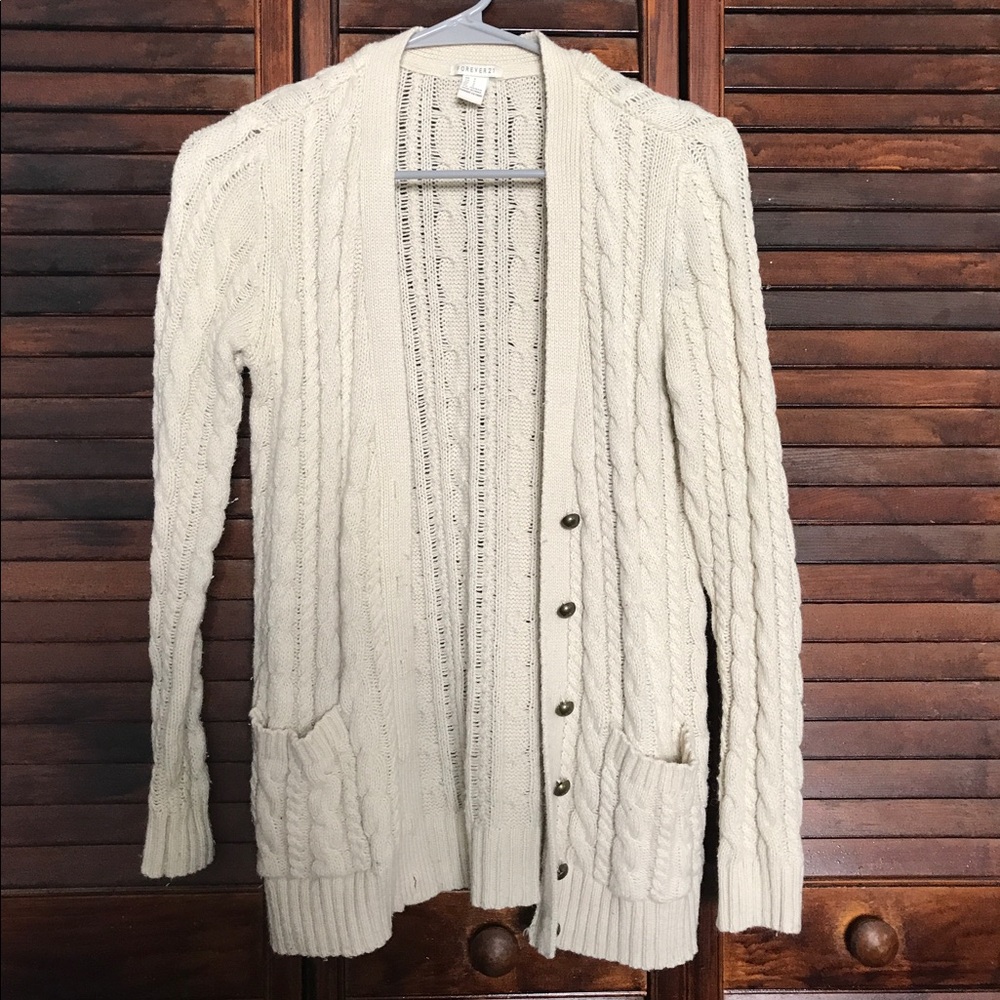 SOLD ON Ⓜ️!!! Forever 21 Knit Cardigan