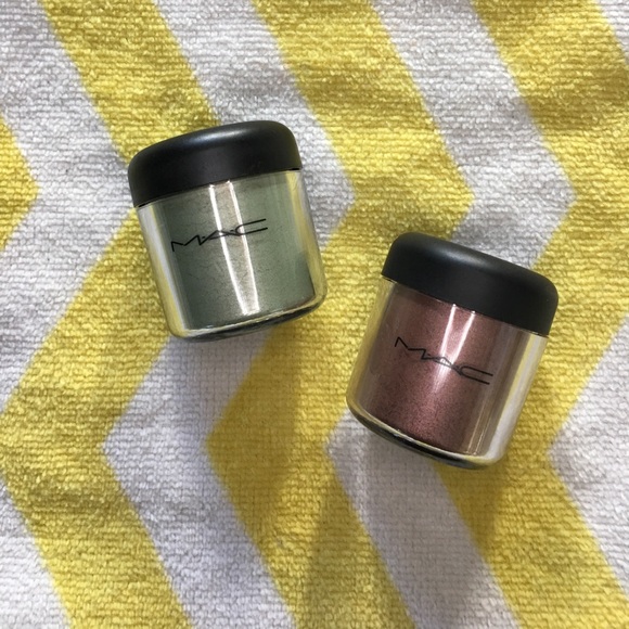 M•A•C Cosmetics Pigment 🎨✨ - Picture 2 of 4