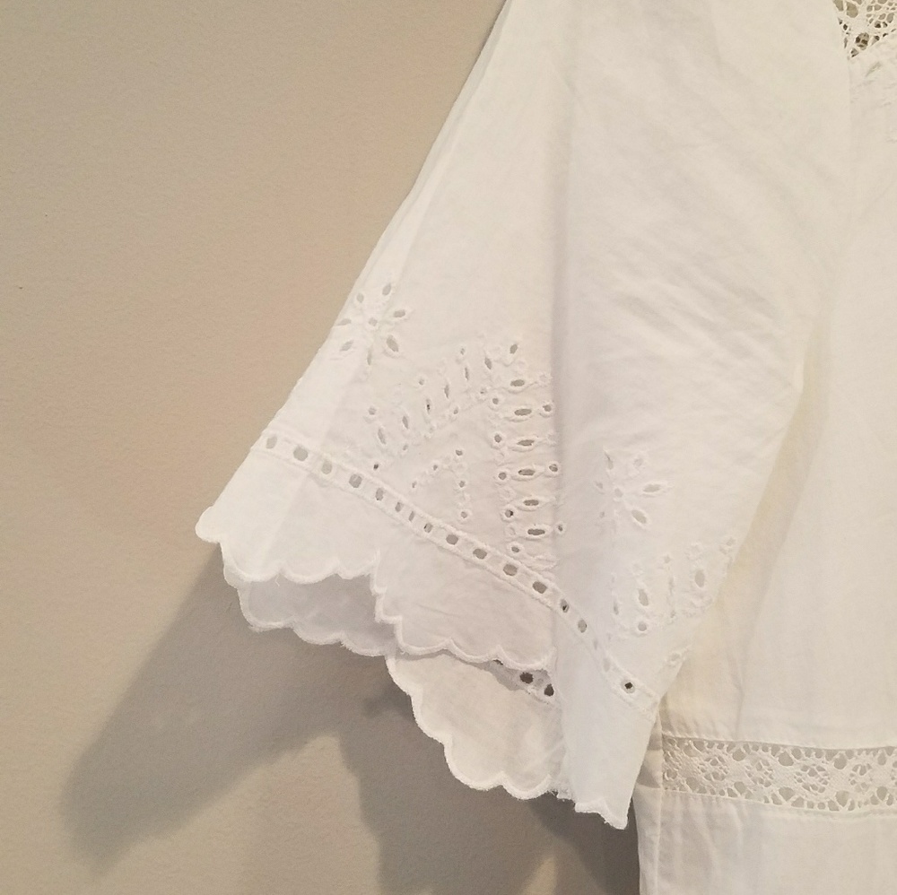 PRICE DROP!!! NWT Gap White Eyelet Dress