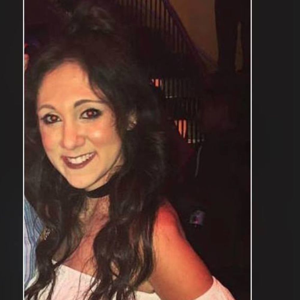 Meet your Posher, Danielle