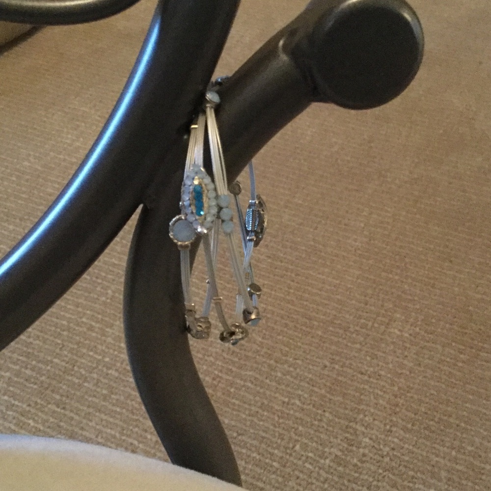 Bracelets - Picture 2 of 3