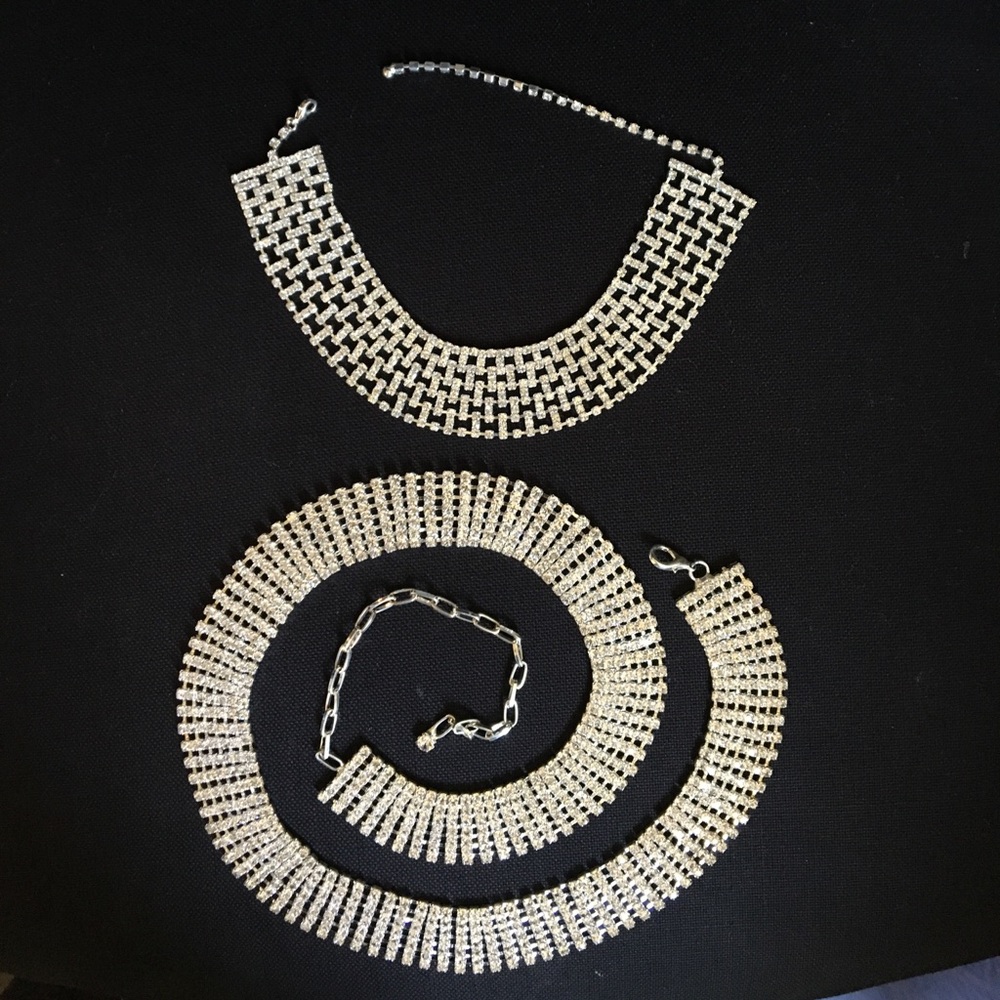 Jewelry choker and belt