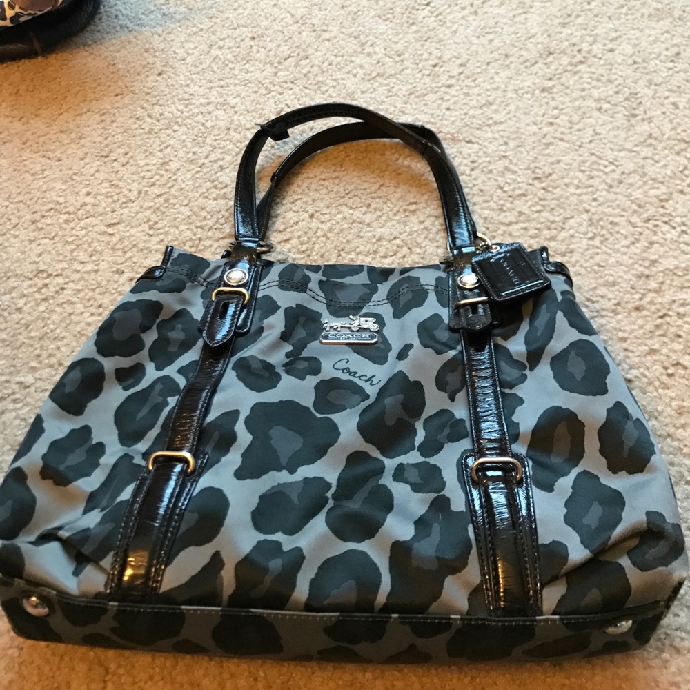 Coach shoulder bag