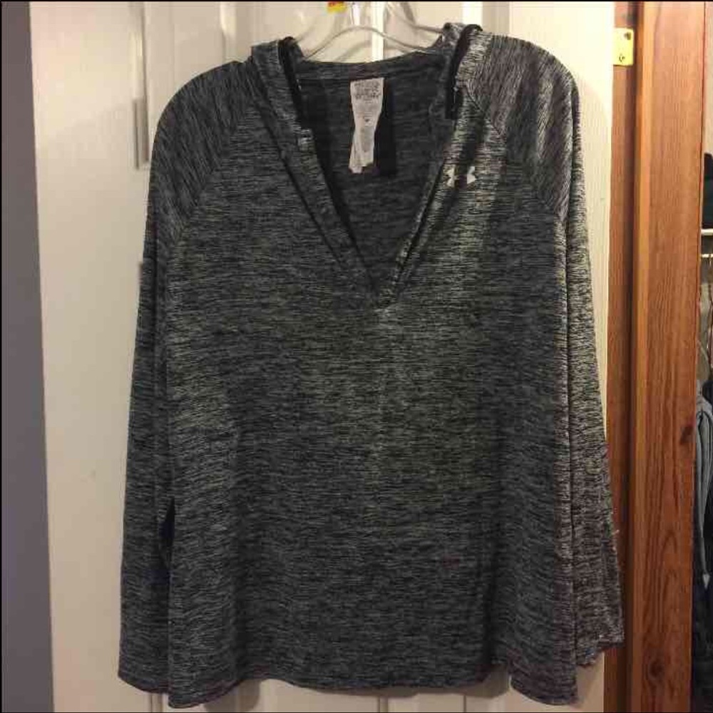 Under Armour pull over