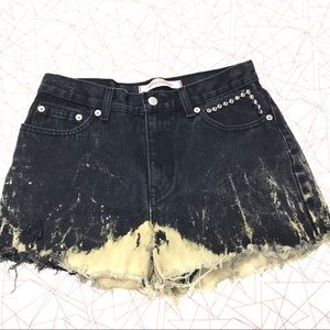 Distressed High Waist shorts
