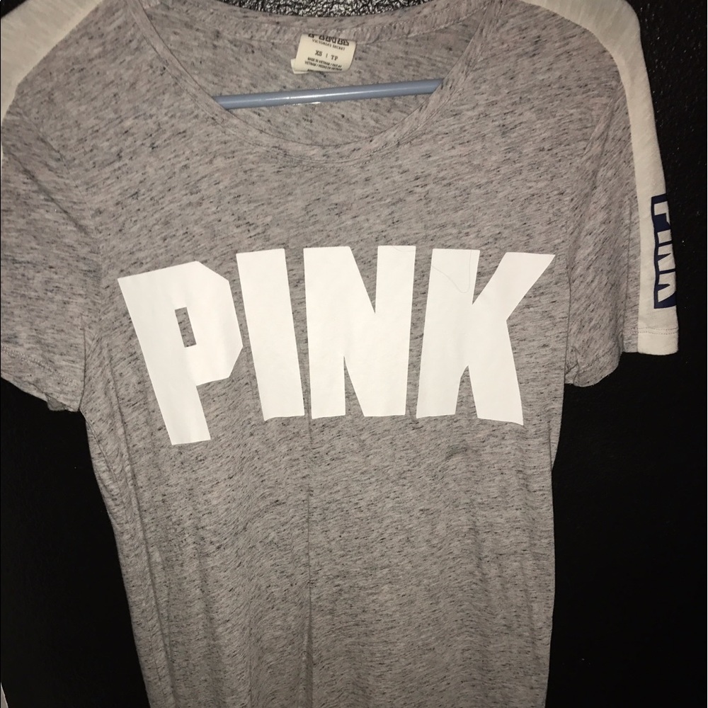 VS Pink t-shirt