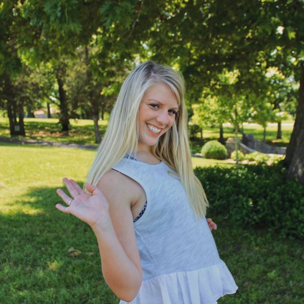 Meet your Posher, Abby