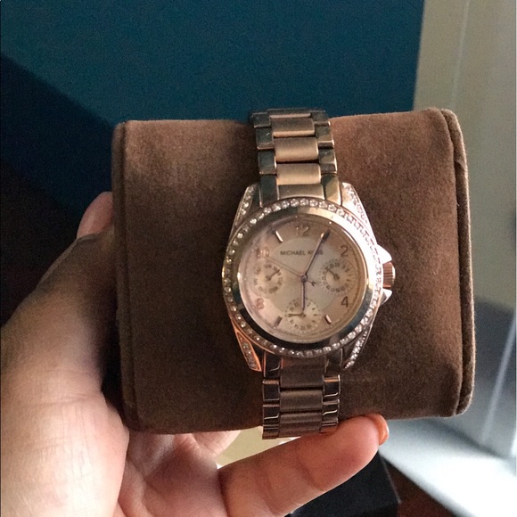 Michael Kors MK5613  Rose Gold watch. main image 3