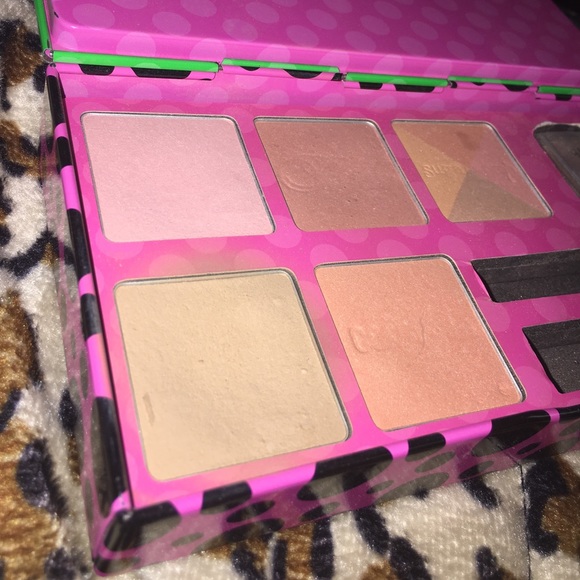 Benefit Real Cheeky Party - Picture 2 of 3