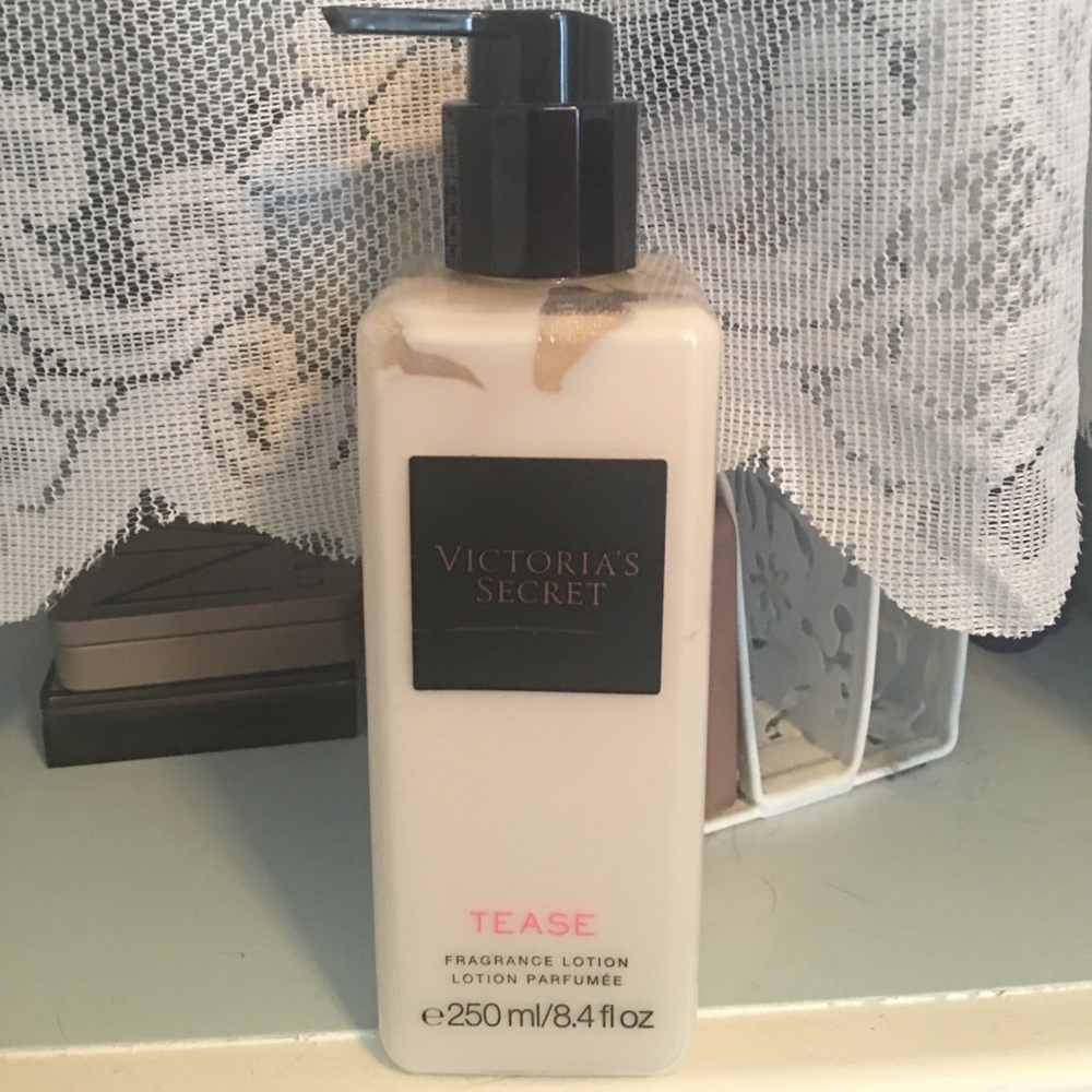Victoria's Secret Tease lotion