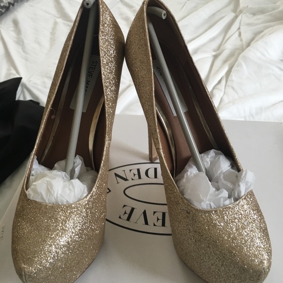 Shoes/Heels from Steven Madden - Picture 4 of 4