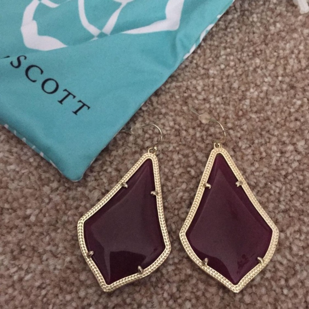 Kendra Scott Alexandra maroon jade earrings
