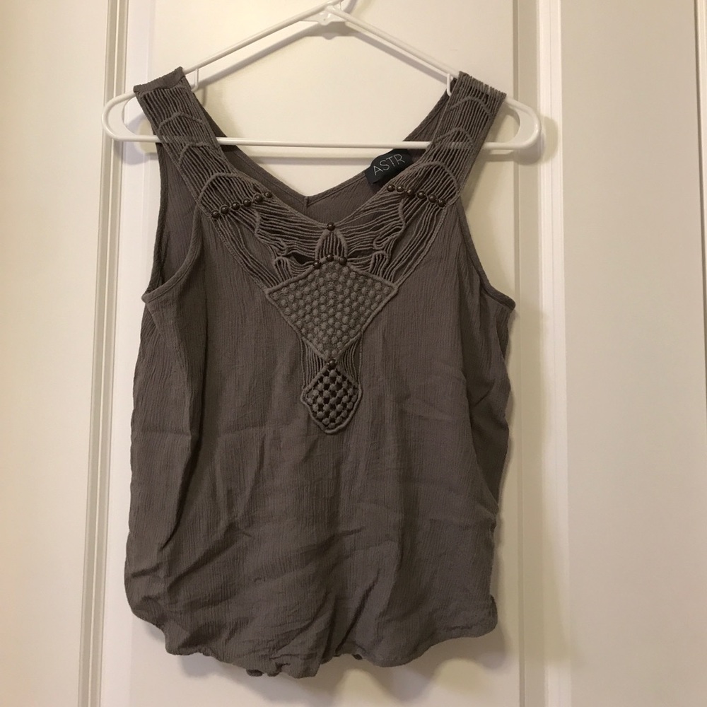 Gray tank top